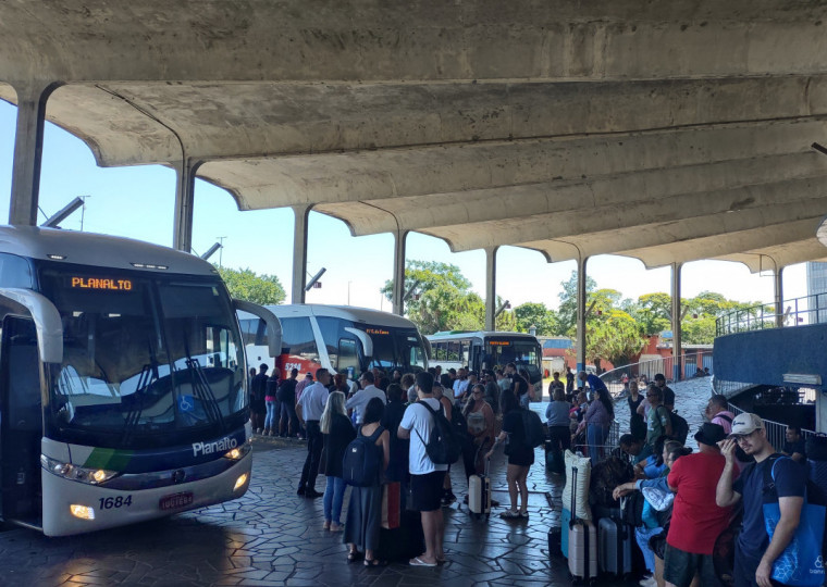 Na manhã desta quinta-feira (26), o movimento do terminal ainda era considerado normal