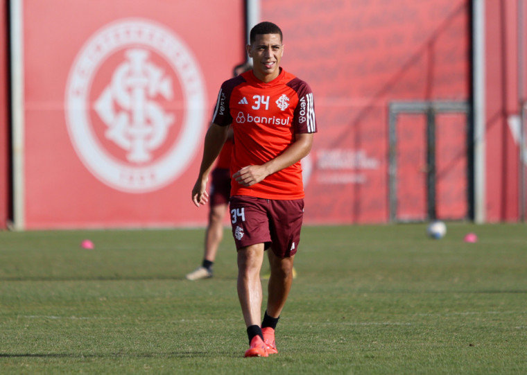 O montante embolsada seria utilizado para pagar as dívidas pendentes do clube 