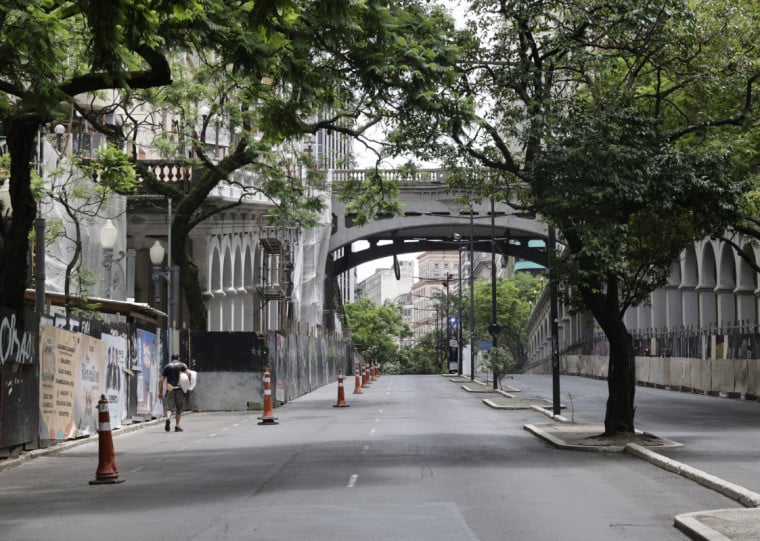Certame prevê a gestão unificada de 29 espaços comerciais, sanitários, depósitos e parklets