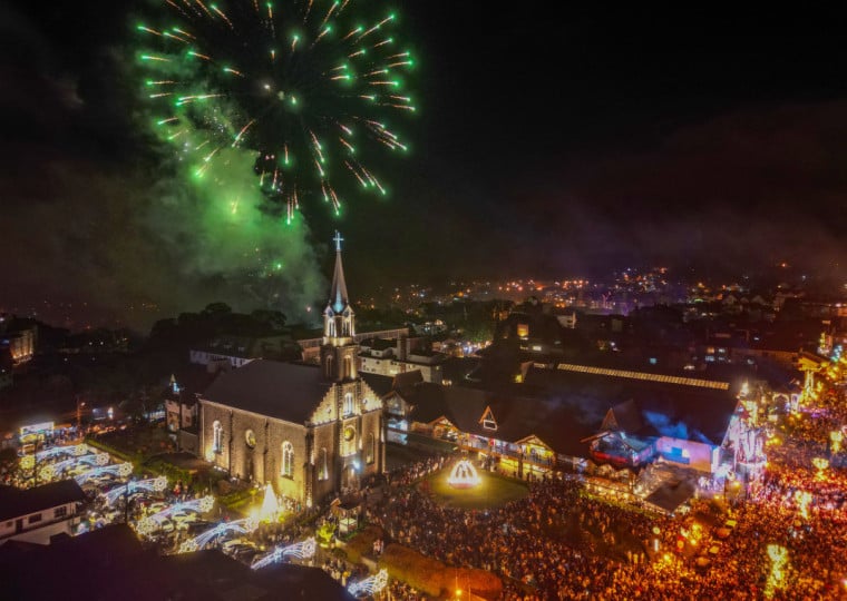 Atrações são gratuitas e acontecem nas ruas da cidade de Gramado nesta terça (31)
