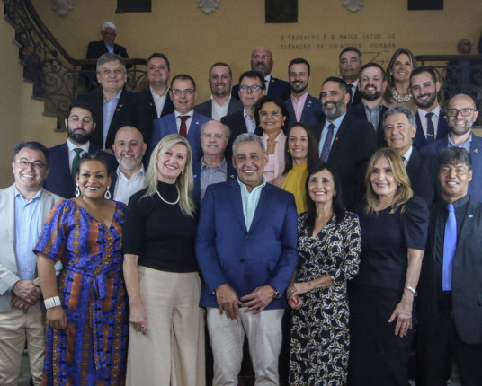 Novo secretariado da prefeitura de Porto Alegre toma posse