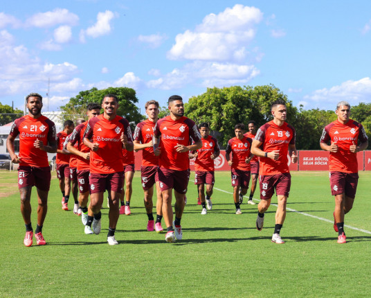 No CT Parque Gigante, Inter se reapresenta sem Bernabei e atletas fora dos planos