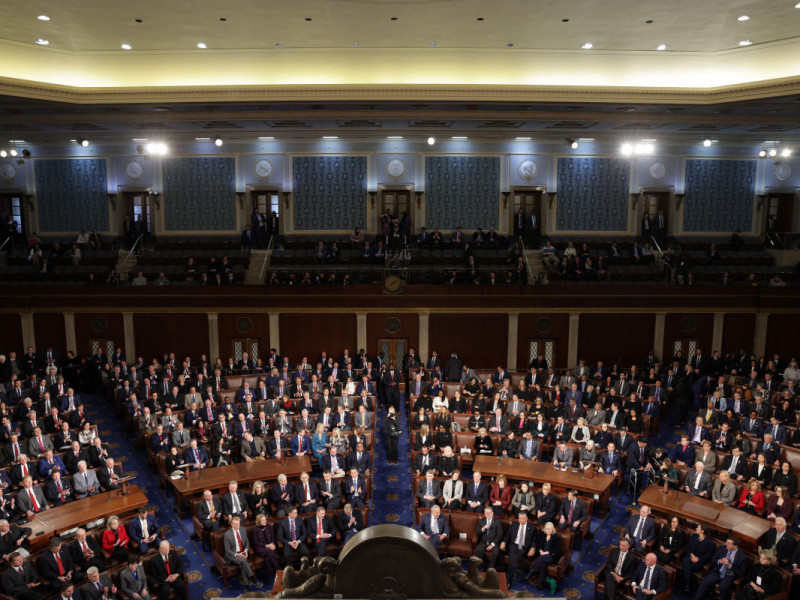 Republicanos se distanciam de Trump em campanha pela eleição legislativa nos EUA