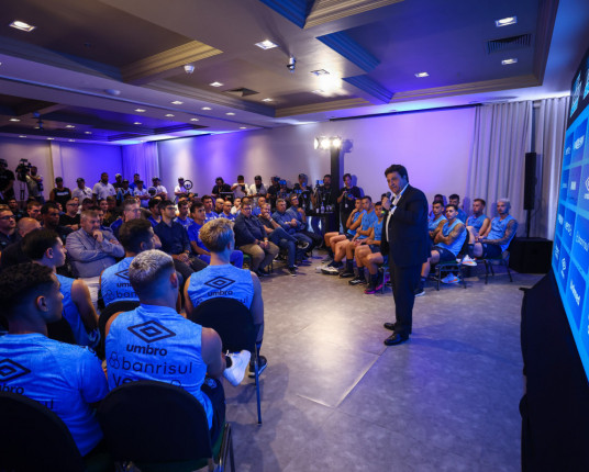 Em cerimônia oficial, Grêmio dá a largada na temporada 2025 da temporada de 2025