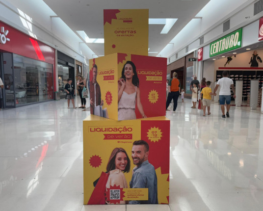 Liquidações de verão em shoppings têm desconto de até 70%