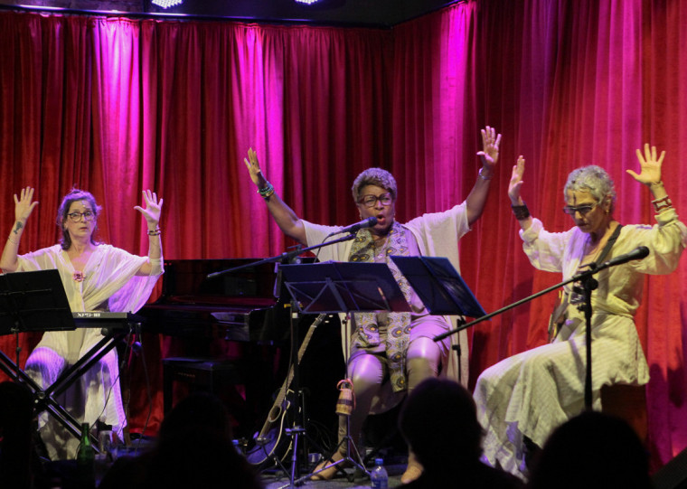 O novo espetáculo é um manifesto antirracista que aborda a urgência em ressignificar a trajetória das mulheres negras e não negras nesta quinta (16) e sexta (17)