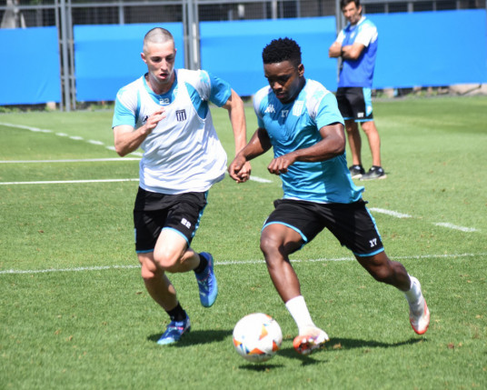 Inter anuncia contratação de Johan Carbonero, por empréstimo