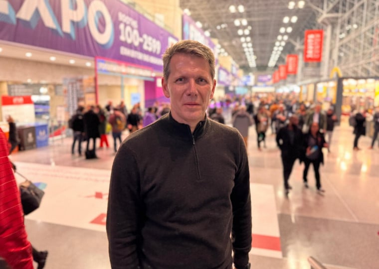 Faccio voltou à NRF, em Nova York, e destaca o tema da IA e os impactos para a companhia