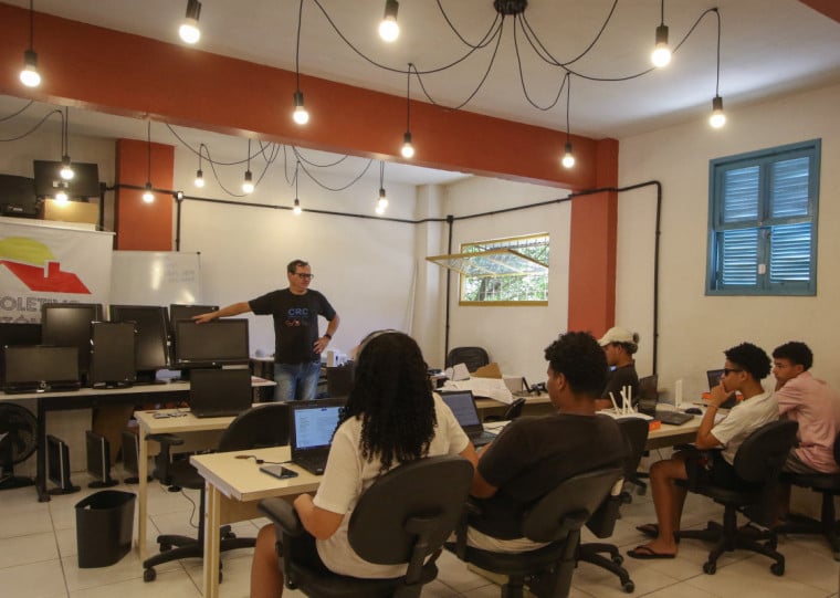 Entre as ações está o Decola, focado no desenvolvimento pessoal dos jovens