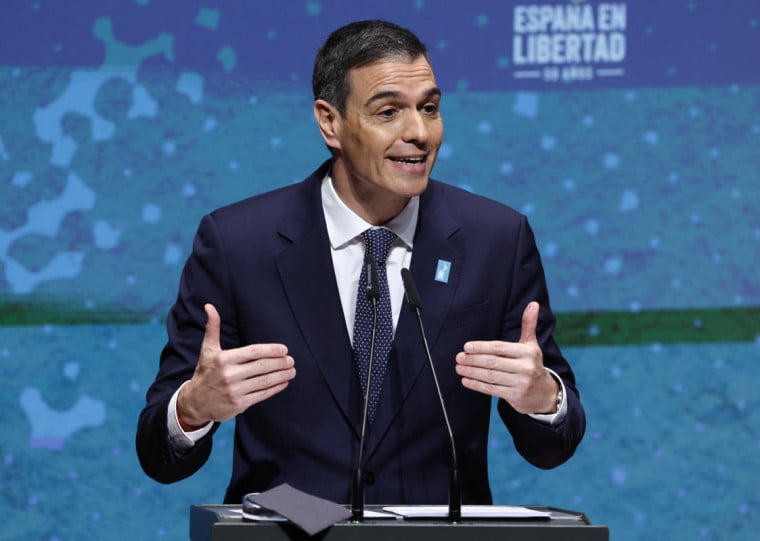 Primeiro-ministro espanhol, Pedro Sánchez, disse que se pode ser contra um regime odioso