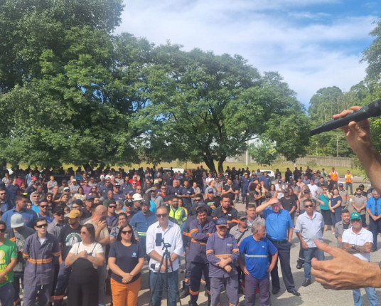 Prefeitura e trabalhadores de Candiota devem pedir a Alckmin reabertura de usina a carvão