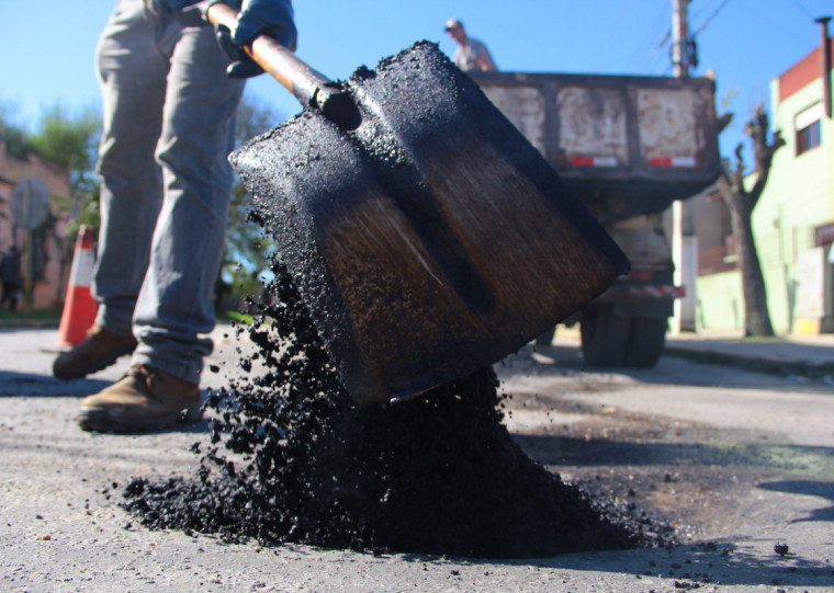 Moradores da cidade poderão incluir fotos e ponto de referência dos problemas no asfalto em plataforma