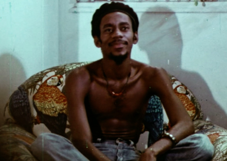 Propondo uma viagem sonora e visual pela carreira do artista, a produção celebra e reconhece um dos compositores brasileiros mais relevantes do século XX