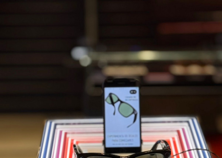 minuto varejo nrf 2025 visitas tÉcnicas - comitiva gaúcha - em Nova York - loja ray-ban meta - óculos - soho - Manhhatan Ray-Ban Meta AI Glasses