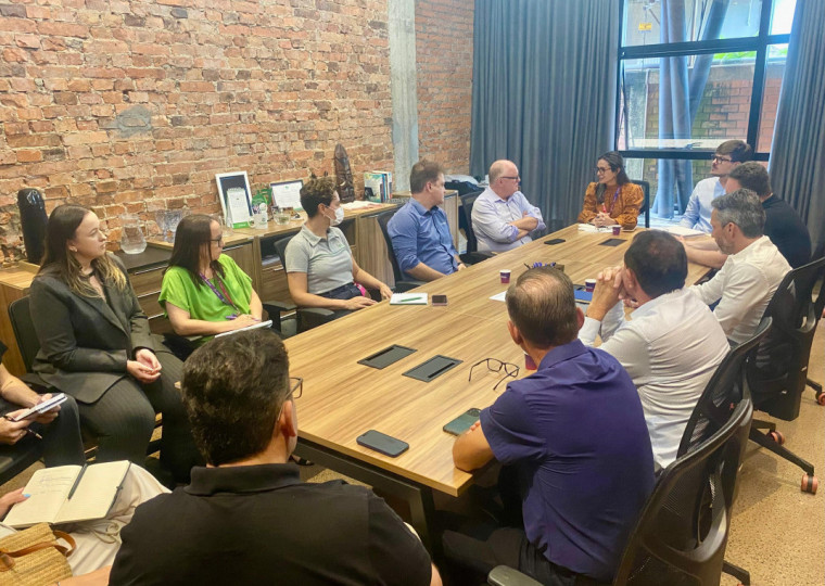 Evolução do aeroporto da cidade e em rodovias estiveram em pauta