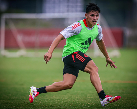 Inter pode gastar até R$ 37 milhões com Benrnabei, anunciado no domingo