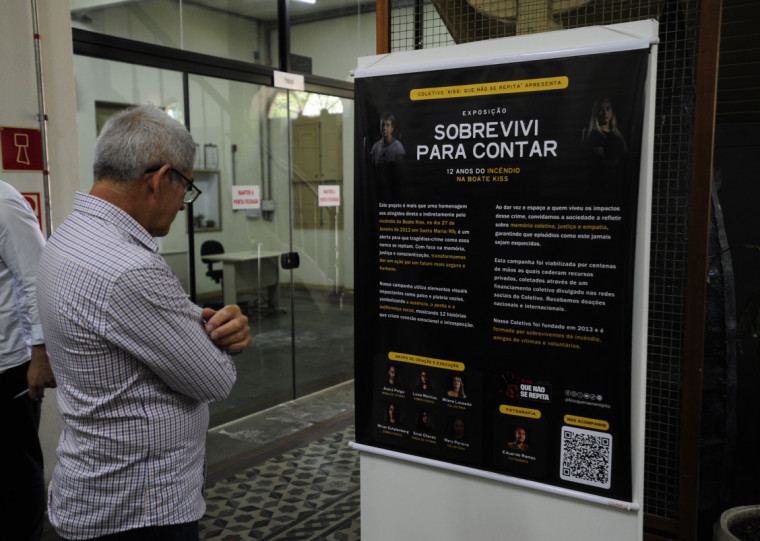 Dor da perda de amigos e familiares das vítimas é retratado em imagens