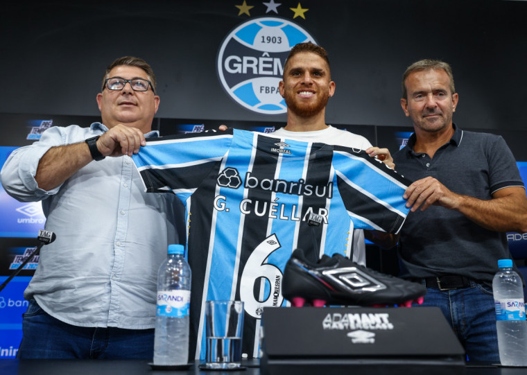 Contratado por duas temporadas, colombiano chega para vestir a camisa 6