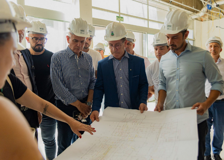 Prefeito Airton Souza pediu agilidade para retomada dos atendimentos