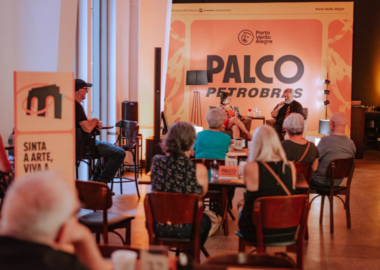 Bar térreo da Casa de Cultura Mario Quintana se transforma em ponto de encontro oficial do festival