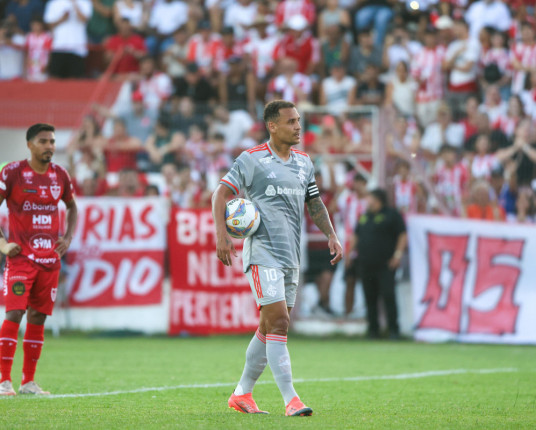 Inter fica apenas no empate com o Guarany de Bagé na estreia do Gauchão