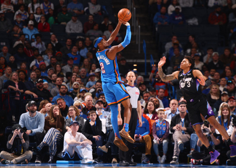 Shai Gilgeous-Alexander foi o grande nome do jogo e da rodada, com 54 pontos