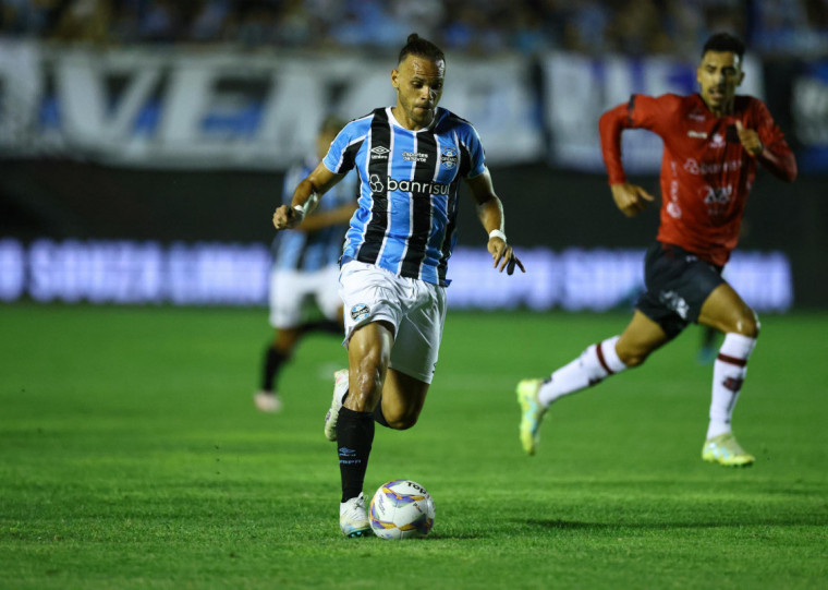 Apesar dos esforços, o clube porto-alegrense levou apenas um ponto para casa