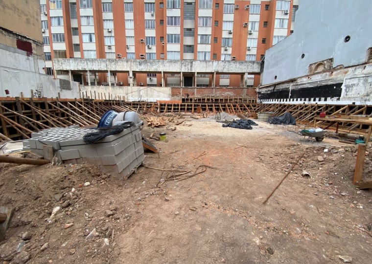 Devido adequações no projeto, construção do memorial da Boate Kiss foi impactado durante 45 dias 