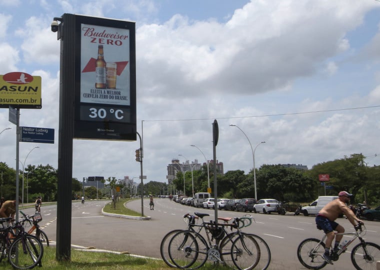 Temperaturas devem bater 30°C na sexta-feira (17) e 28°C no sábado (18)