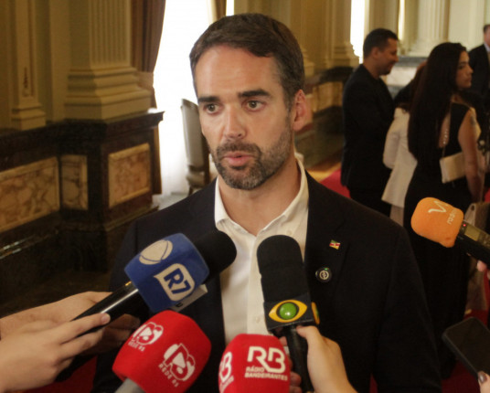 Saiba os questionamentos de Eduardo Leite a Lula sobre programa de dívidas dos estados