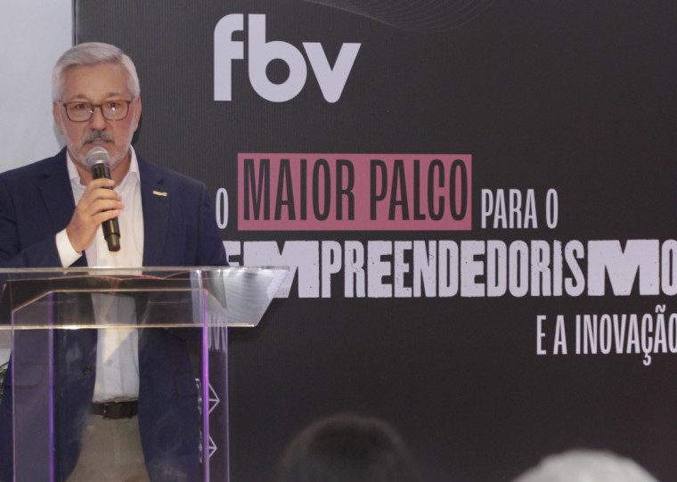 Arcione Piva no lançamento da FBV 2025 no Instituto Ling