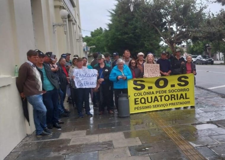 Grupo no Whatsapp é utilizado por moradores da Colônia Osório, na zona rural de Pelotas, para organizar protestos e demandar ações para evitar problemas com falta de energia