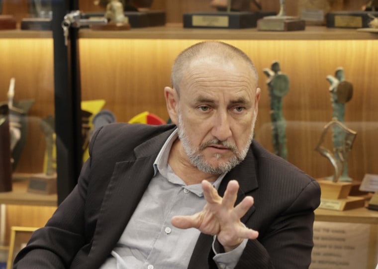 Bernardes diz que também é preciso resolver o endividamento dos produtores