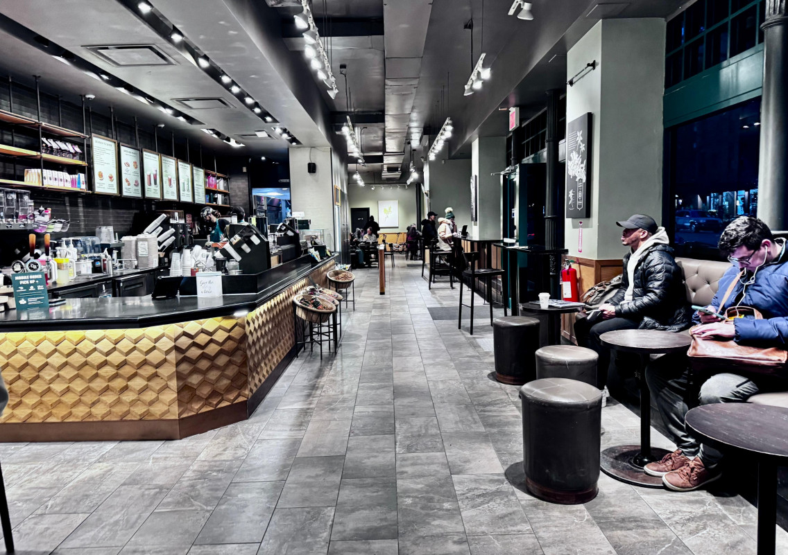 Medidas limitam uso de banheiro, mas resgatam servi&ccedil;os, bebidas extras para clientes  | PATR&Iacute;CIA COMUNELLO/DIVULGA&Ccedil;&Atilde;O/JC