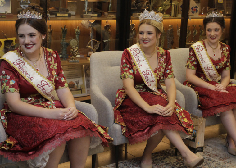 Corte da festividade esteve em visita ao Jornal Cidades e salientou a importância do agroturismo na cidade