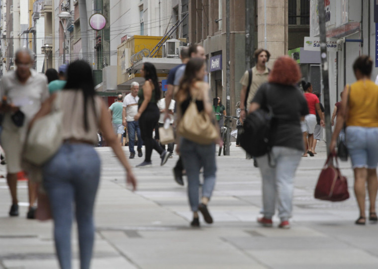 Em abril deste ano, o Rio Grande do Sul registrou um saldo positivo de 8.678 empregos com carteira assinada