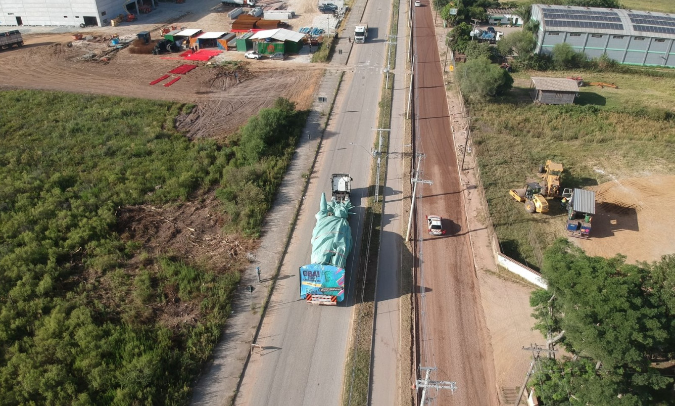 Réplica percorreu quase mil quilômetros entre Camboriú e Bagé, em viagem que levou seis dias | LOJAS HAVAN/DIVULGAÇÃO/JC