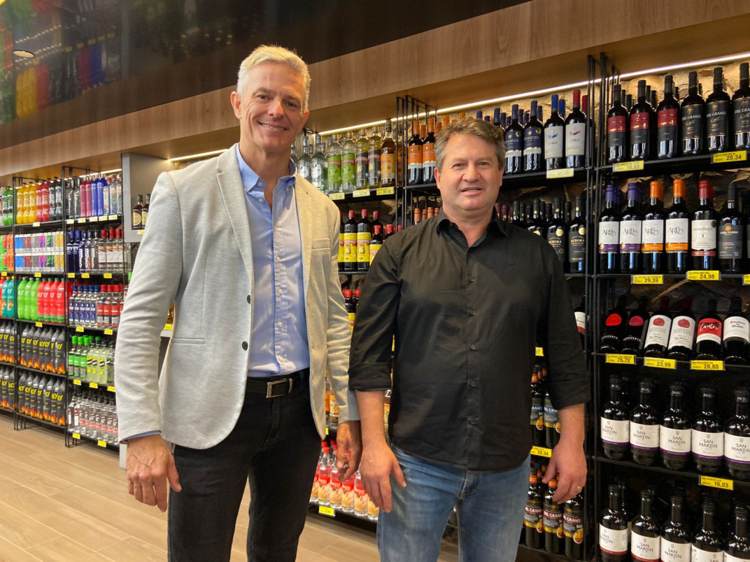 Borges (esq.) diz que a assessoria da Unisuper, comandando por Formenton, foi decisivo | LUCAS RIVAS/DIVULGA&Ccedil;&Atilde;O/JC