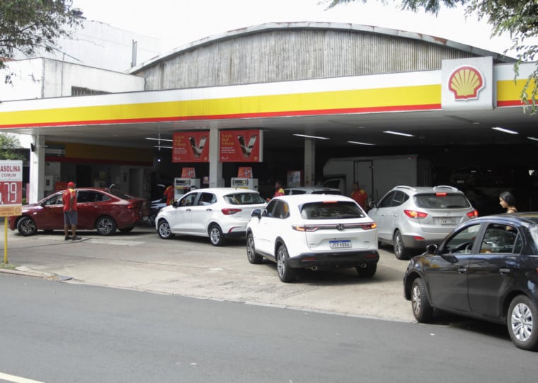 Também foi anunciado um novo subsídio para o diesel, desta vez de até R$ 0,35 por litro