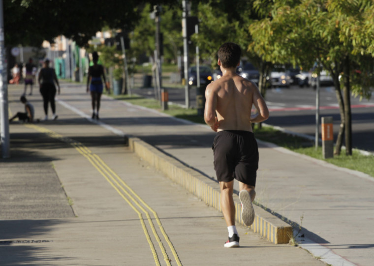 Porto Alegre apresenta temperatura um pouco menor, com registro de 35,2ºC