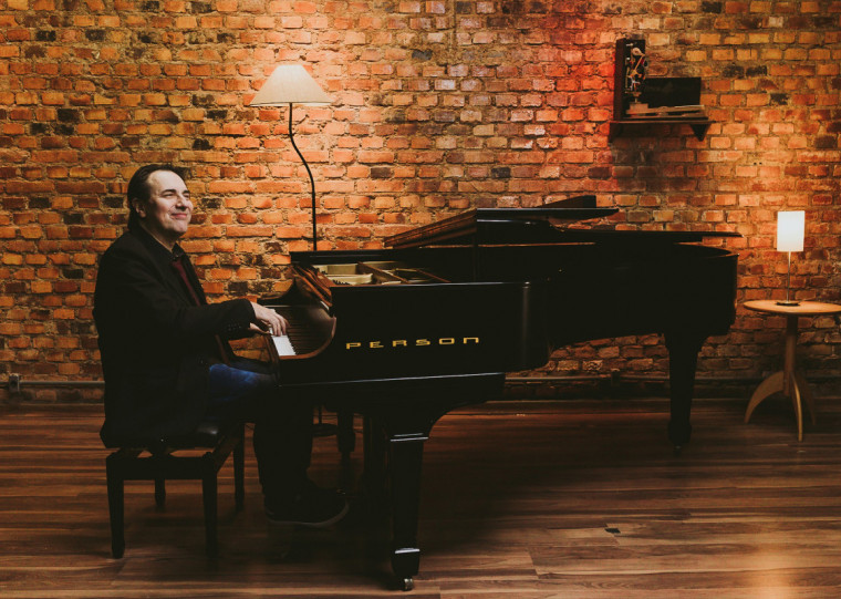 Espetáculo no Grezz acontece na quarta-feira (5), com clássicos do jazz e MPB