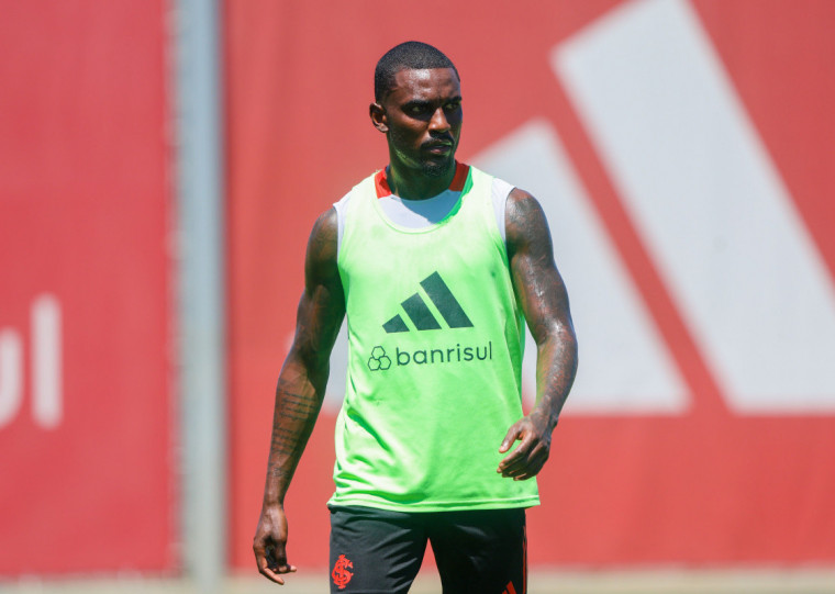 Regularizado no BID às pressas, Ramon já pode estrear contra o Xavante