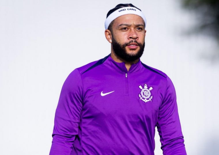 Memphis tem cinco contratos vigentes com o Timão, incluindo o de trabalho