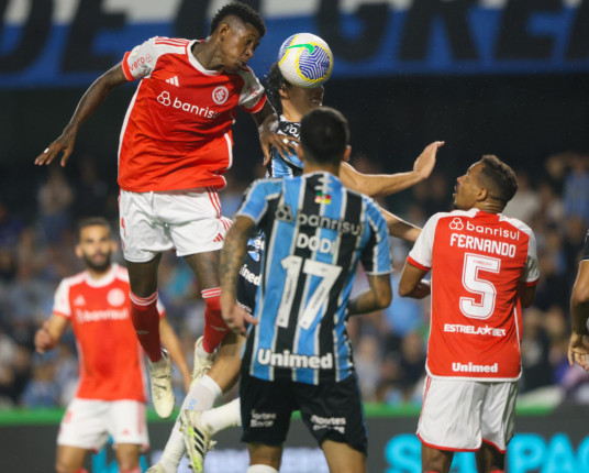 Gre-Nal 444 é marcado por estreias e busca por confiança no trabalho