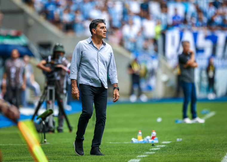 Quinteros disputa o Gauchão com a missão do octacampeonato em suas mãos