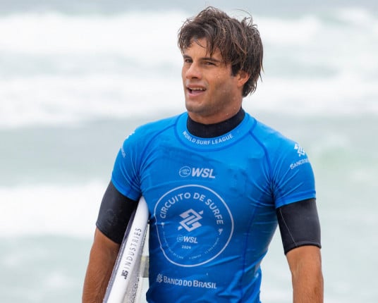 Matheus Herdy é confirmado e Brasil terá 14 surfistas na etapa de Abu Dabi do Circuito Mundial