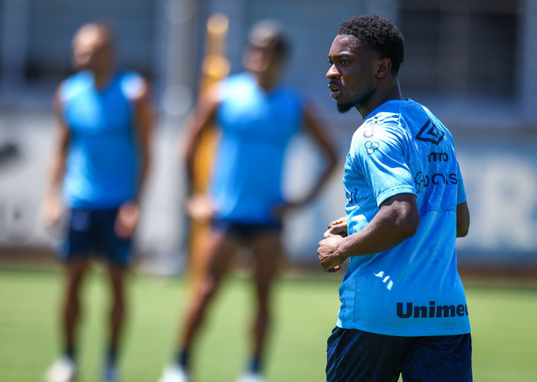 Tricolor anunciou o belga Francis Amuzu na manhã de ontem; data de estreia, porém, ainda é incerta