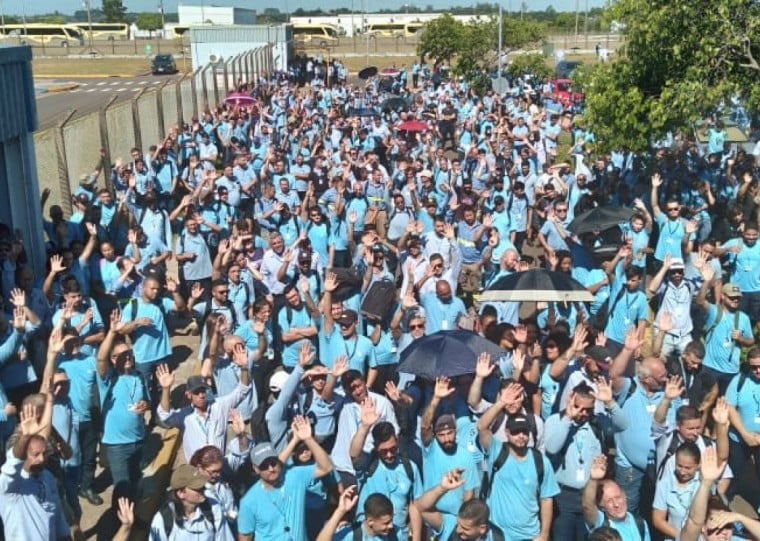 Principal reivindicação do sindicato era pelo pagamento do 13º salário e do Programa de Participação nos Resultados (PPR)