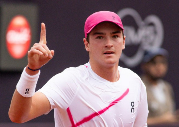 Brasileiro volta à quadra nesta quinta-feira, às 13h30min, pelas oitavas de final 