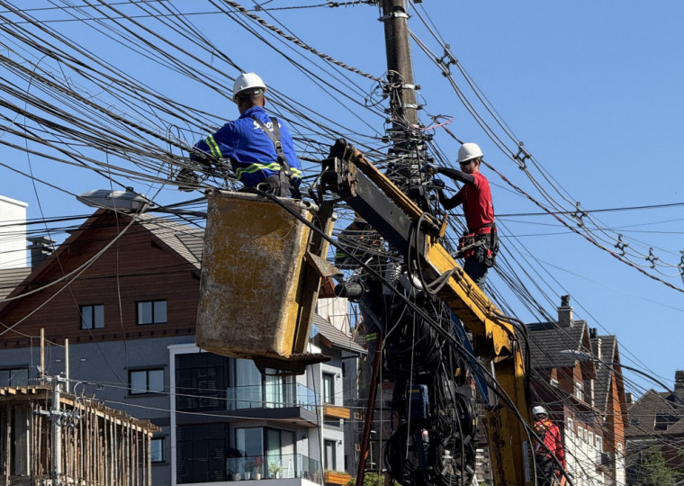 Executivo atuou em parceria com empresas de telefonia e internet
